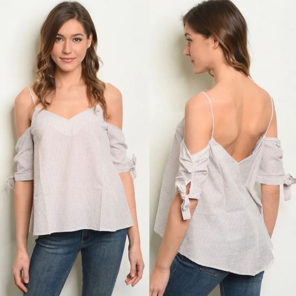 NWT PETALROZ V-neck Spaghetti Strap Striped Off-the-Shoulder Bow Top